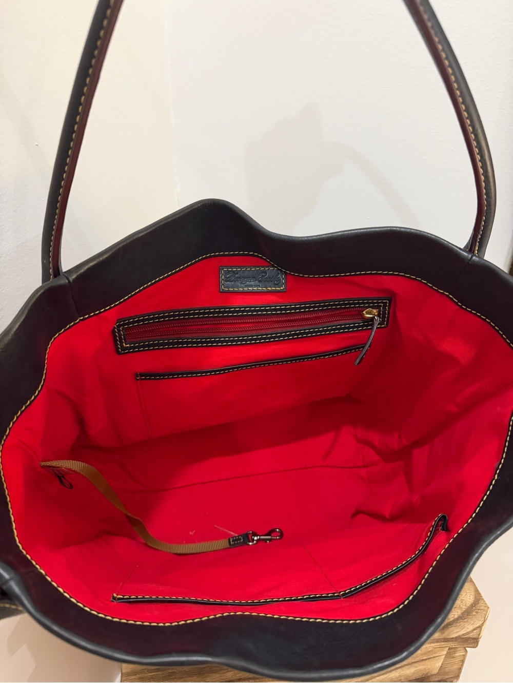 Dooney & Bourke Black Leather Tote with Gold Hardware w/dustbag - Picture 2 of 8